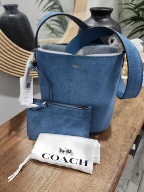 NWT COACH BUCKET BLEEKER BAG 21